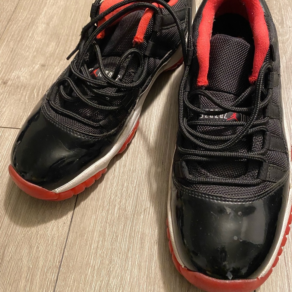 Jordan 11 Retro Low Bred (GS)